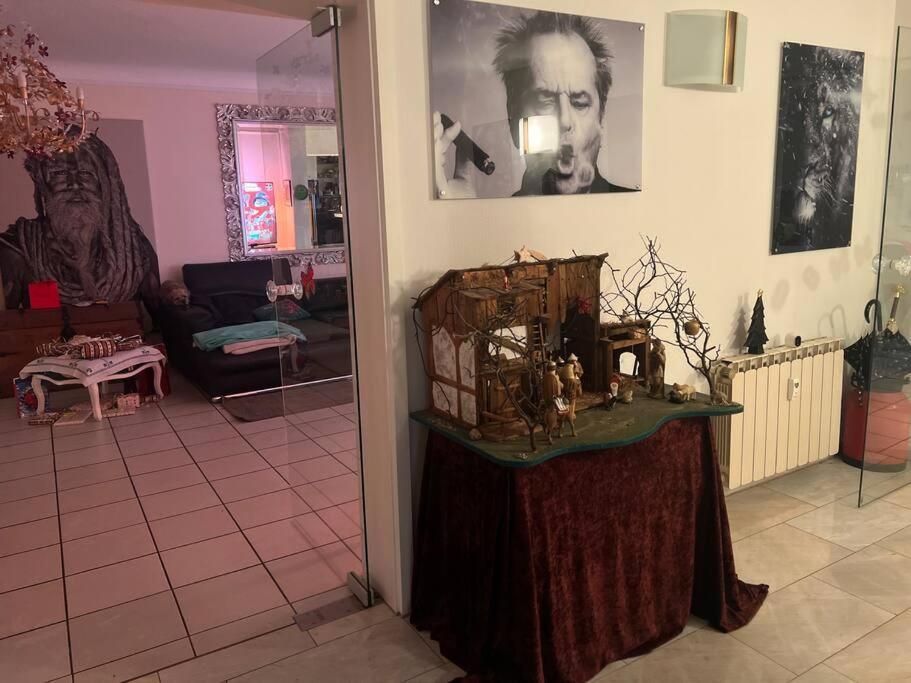 Villa Casa Blanca Mit Privatem Schwimmbad 26 Grad Und Sauna Duisburg Bagian luar foto