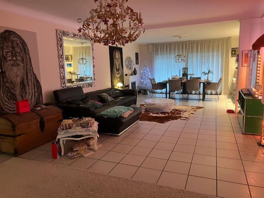 Villa Casa Blanca Mit Privatem Schwimmbad 26 Grad Und Sauna Duisburg Bagian luar foto