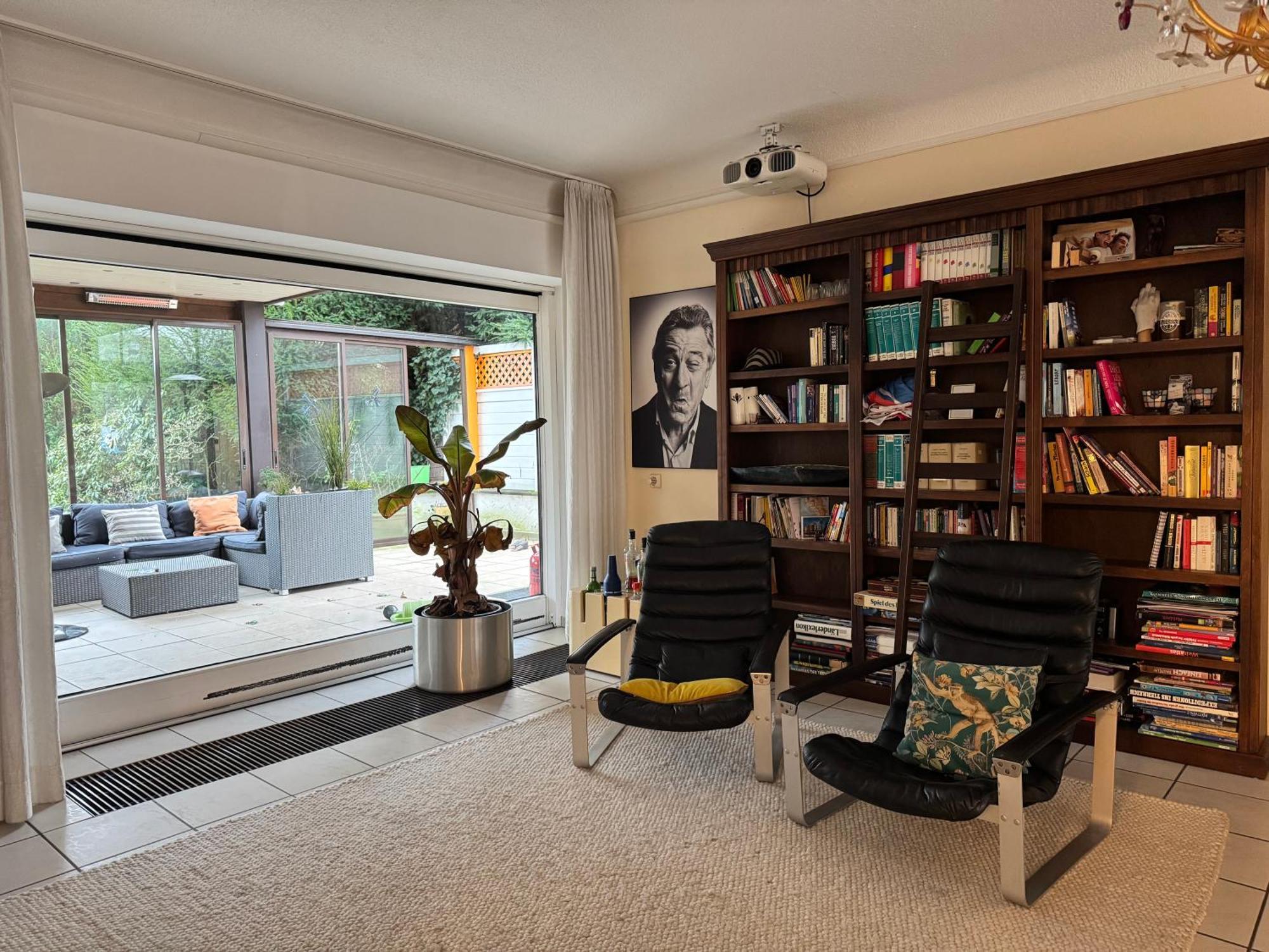 Villa Casa Blanca Mit Privatem Schwimmbad 26 Grad Und Sauna Duisburg Bagian luar foto